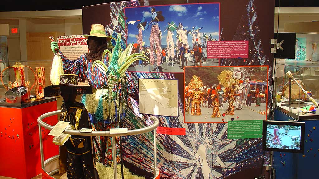 photos from carnaval and display stands