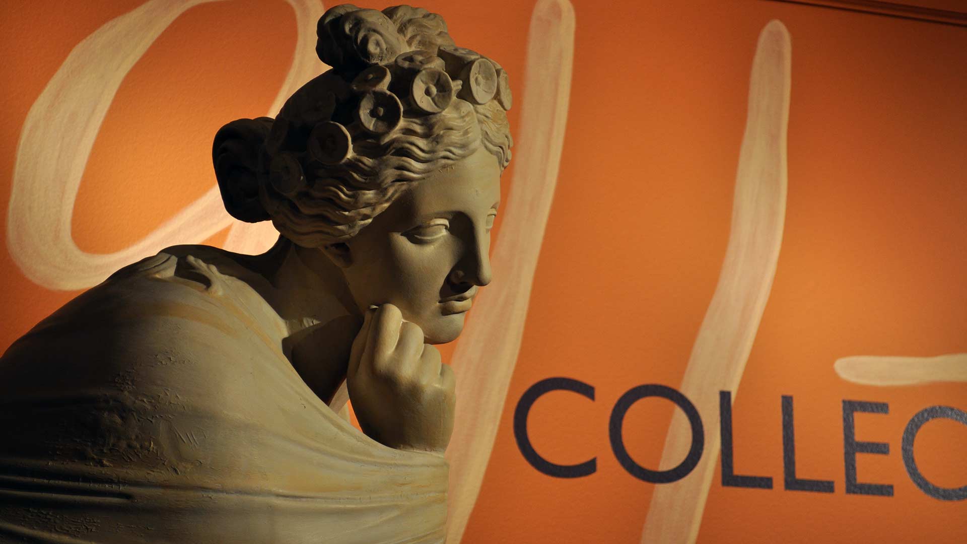 closeup of the sculpture of venus