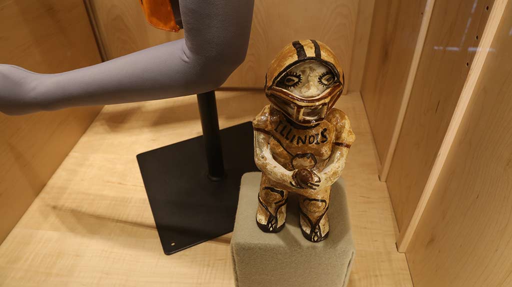 football player sculpture