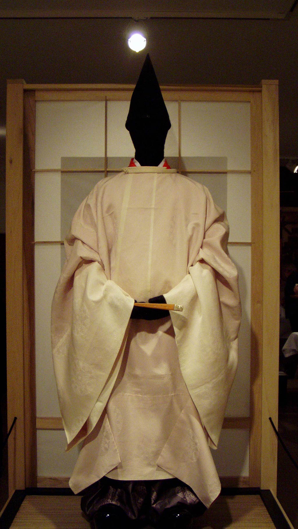 black pointy hat, cream kimono