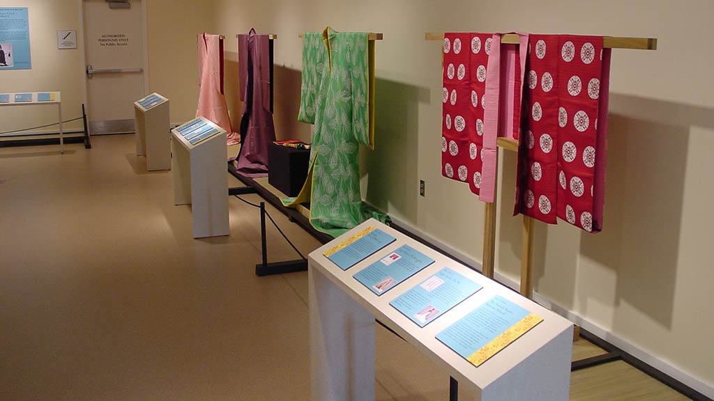 red, green, purple, pink kimonos