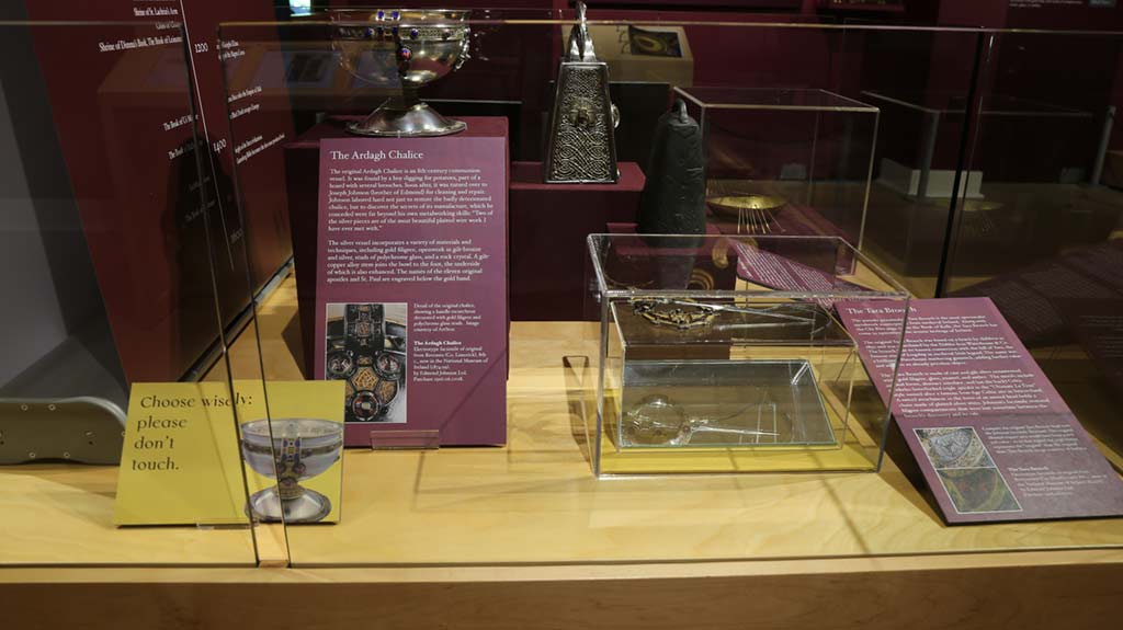 text description of the metal works from the left
