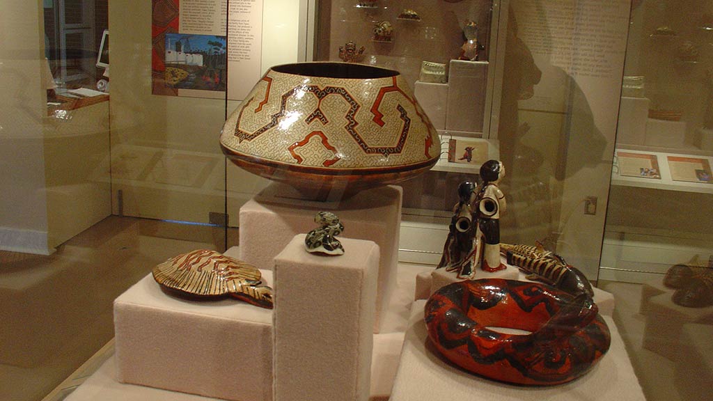 eramic artifacts: snakes, people, fishes, sea animals