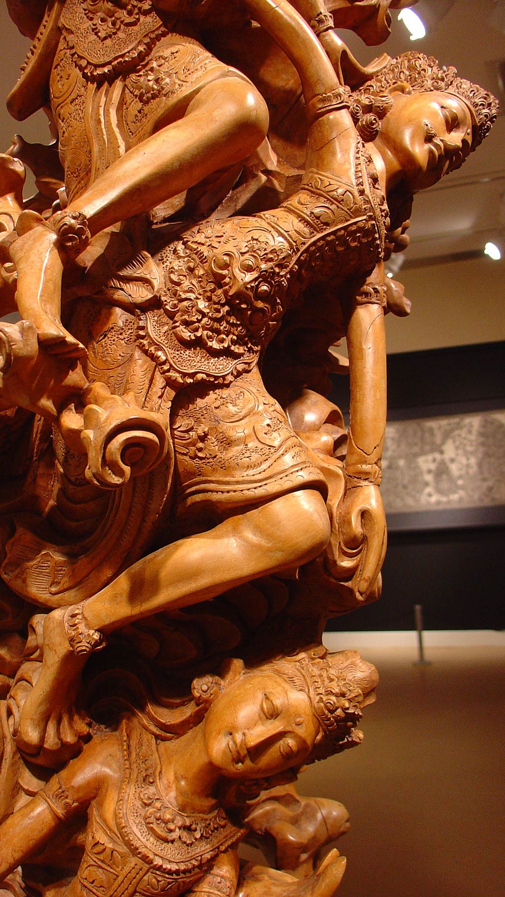 buddism god wooden sculpture